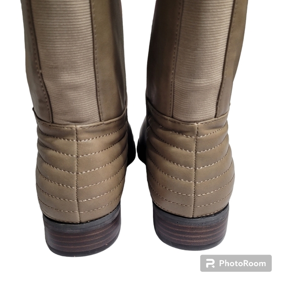 Chinese Laundry Fallout Taupe Quilted Taupe Boots - Picture 5 of 8